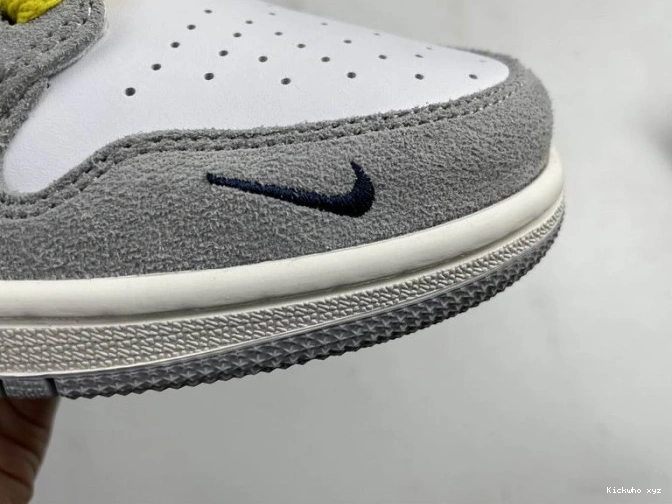 CW6576-100 High Light 1 Switch Smoke Jordan Air 0721